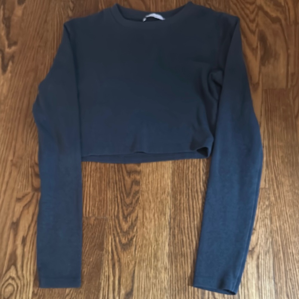Women's Long Sleeve Black Crop Top